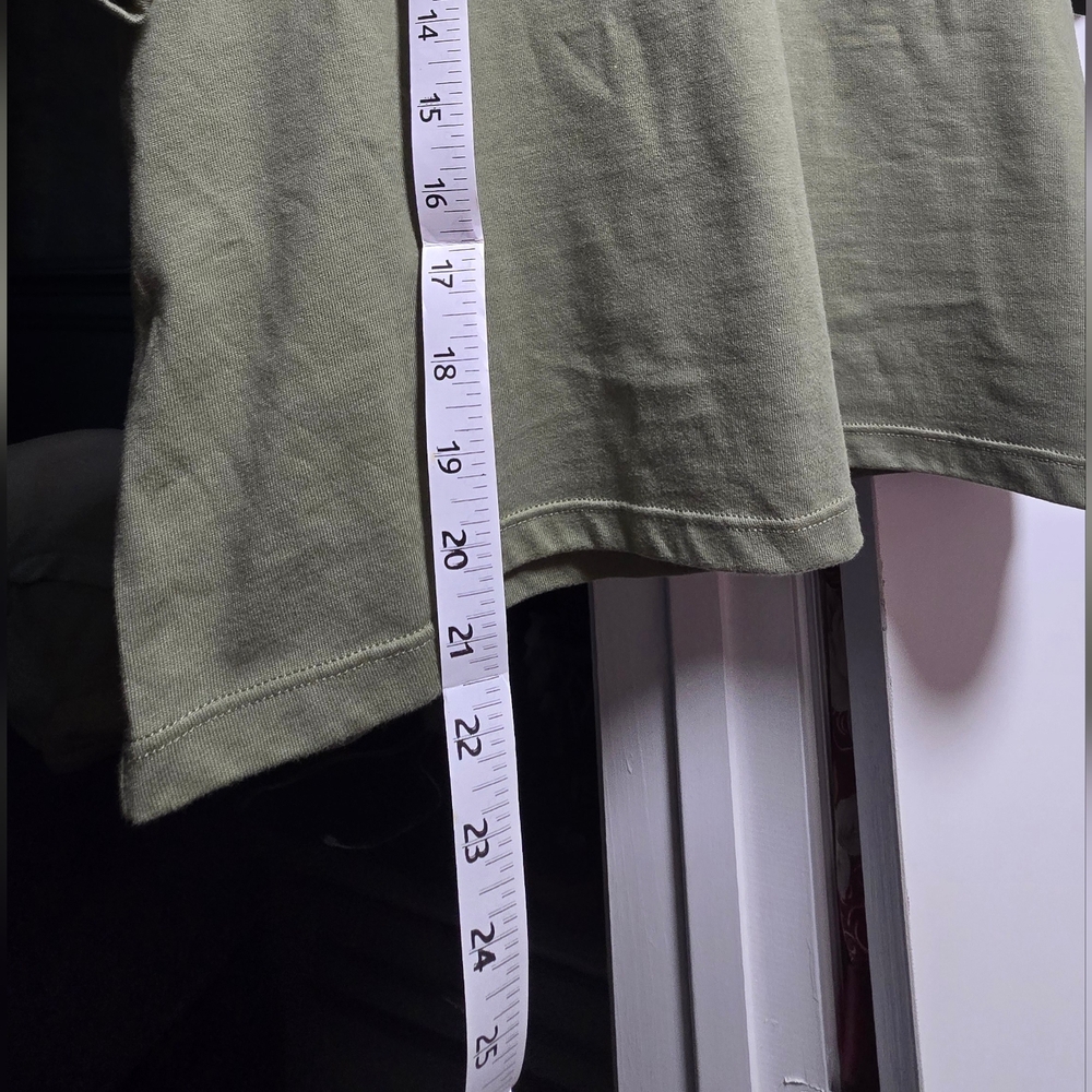 Cropped olive green Calvin Klein top - Picture 6 of 6